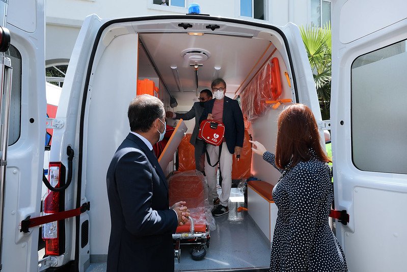 Ambassador Soreca hands over EU medical aid to Albania